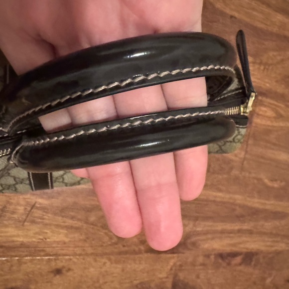 Gucci Handbag - Picture 6 of 10